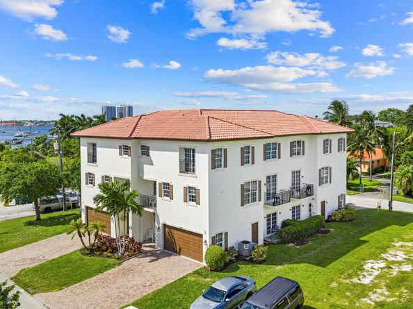 1100 Cabana Road 14, West Palm Beach FL 33404