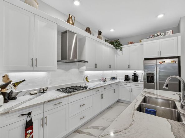 5565 Sanibel Lane, The Acreage FL 33470