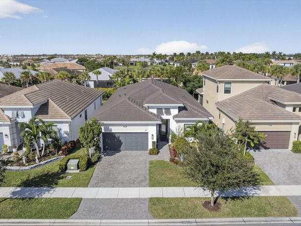 5565 Sanibel Lane, The Acreage FL 33470