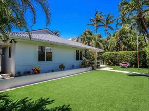 1550 Tyler St, Hollywood FL 33020