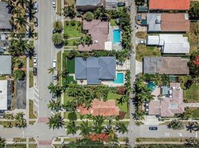 1550 Tyler St, Hollywood FL 33020