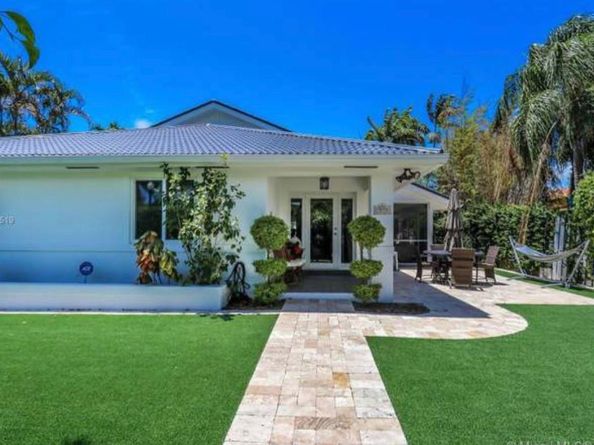 1550 Tyler St, Hollywood FL 33020