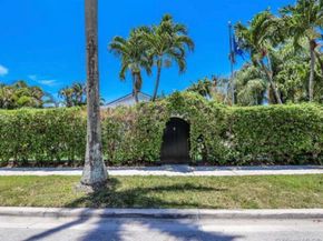 1550 Tyler St, Hollywood FL 33020