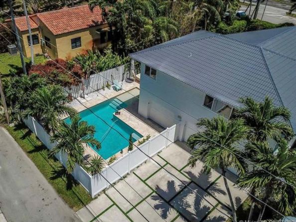 1550 Tyler St, Hollywood FL 33020