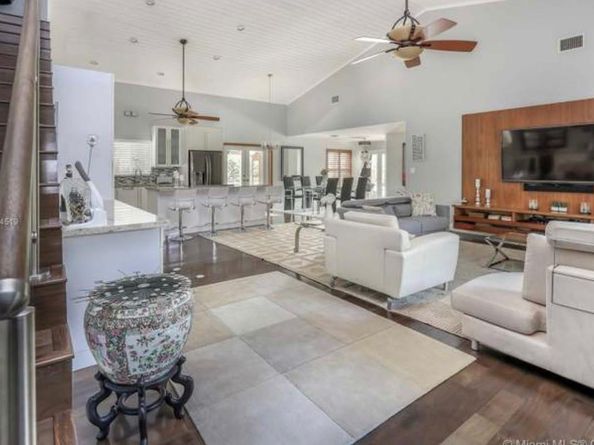 1550 Tyler St, Hollywood FL 33020