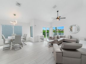 8950 Lake Park Circle N, Davie FL 33328