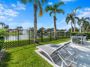 8950 Lake Park Circle N, Davie FL 33328