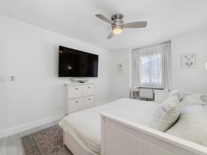 8950 Lake Park Circle N, Davie FL 33328