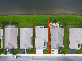 8950 Lake Park Circle N, Davie FL 33328