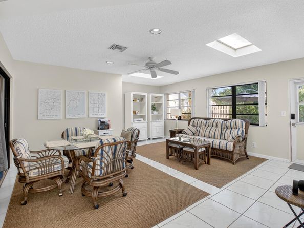 1301 NW 23rd Lane, Delray Beach FL 33445