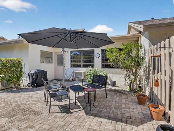1301 NW 23rd Lane, Delray Beach FL 33445