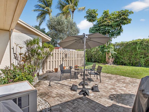 1301 NW 23rd Lane, Delray Beach FL 33445