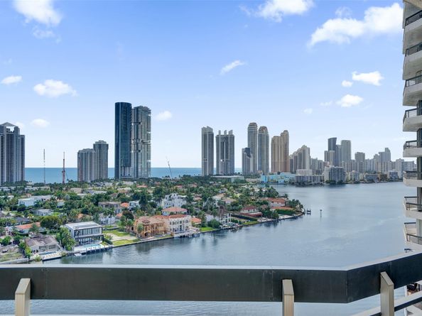 19101 NE 36th Ct 1709, Aventura FL 33180