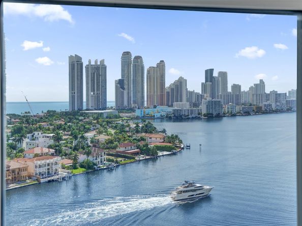 19101 NE 36th Ct 1709, Aventura FL 33180