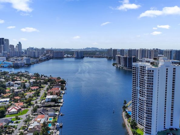 19101 NE 36th Ct 1709, Aventura FL 33180