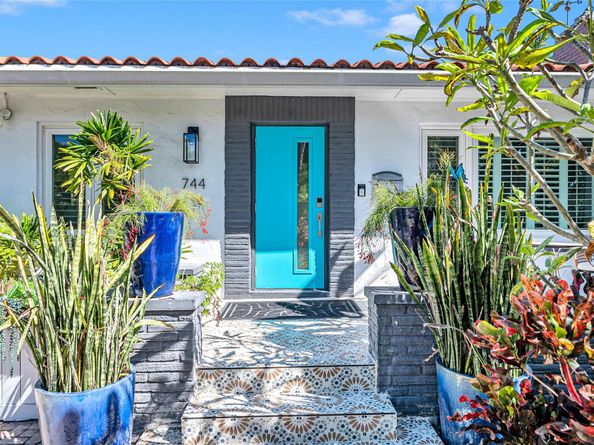 744 NE 18th Ave, Fort Lauderdale FL 33304