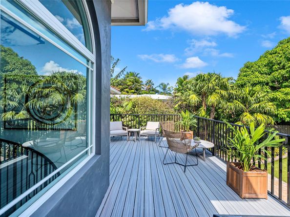 744 NE 18th Ave, Fort Lauderdale FL 33304