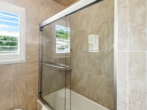 1708 NE 47th St, Oakland Park FL 33334