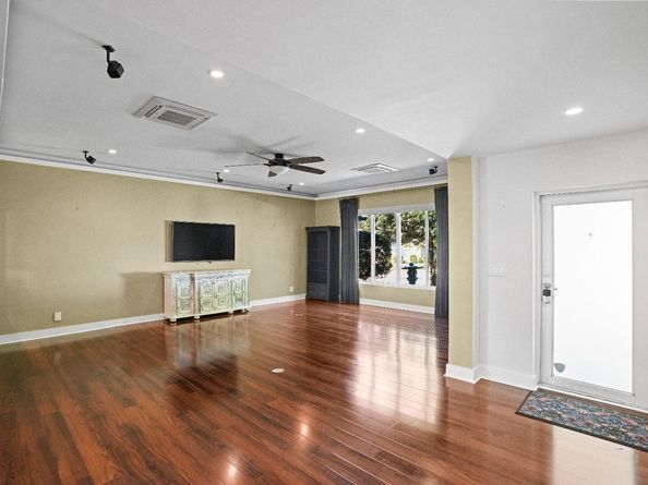 1708 NE 47th St, Oakland Park FL 33334