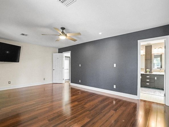 1708 NE 47th St, Oakland Park FL 33334