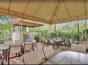 1954 Andromeda Ln, Weston FL 33327