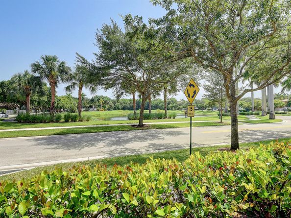 1489 E Bexley Park Drive, Delray Beach FL 33445