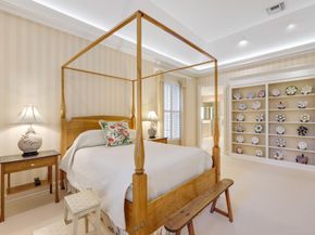 5 Country Road E A, Village Of Golf FL 33436