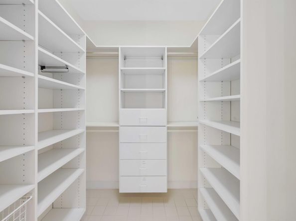 5 Country Road E A, Village Of Golf FL 33436