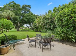 5 Country Road E A, Village Of Golf FL 33436