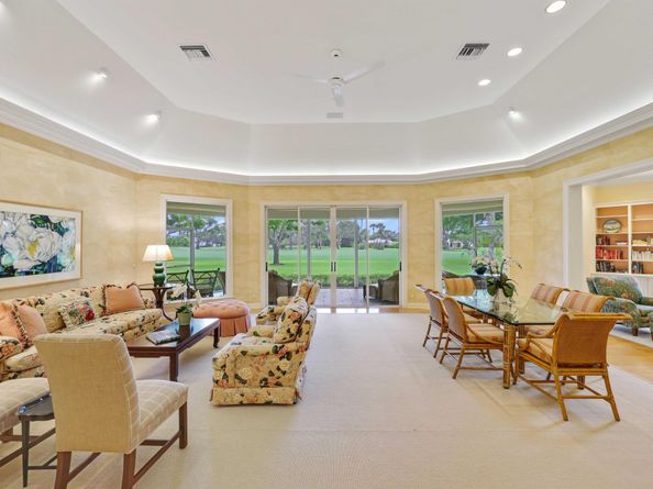 5 Country Road E A, Village Of Golf FL 33436