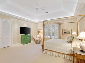 5 Country Road E A, Village Of Golf FL 33436