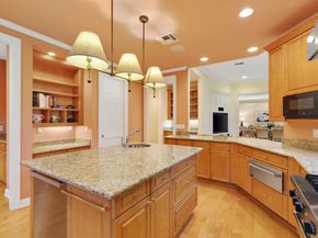 5 Country Road E A, Village Of Golf FL 33436