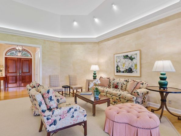 5 Country Road E A, Village Of Golf FL 33436