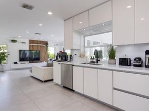 1049 W Palmetto Park Road S, Boca Raton FL 33486