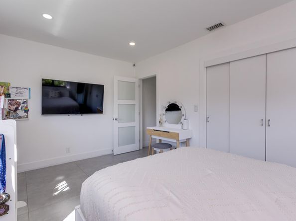 1049 W Palmetto Park Road S, Boca Raton FL 33486