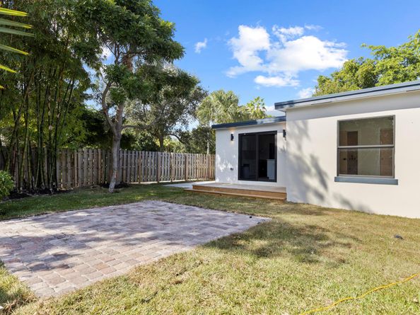 830 Franklin Road, West Palm Beach FL 33405
