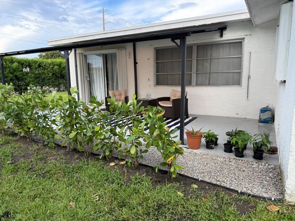 1501 SW 18th Drive, Boynton Beach FL 33426