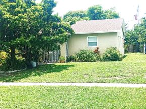1621 42nd St, West Palm Beach FL 33407