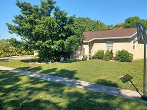 1621 42nd St, West Palm Beach FL 33407