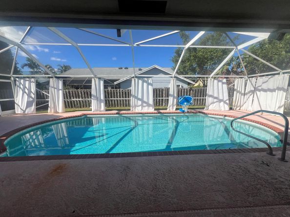 1655 Farmington Circle, Wellington FL 33414