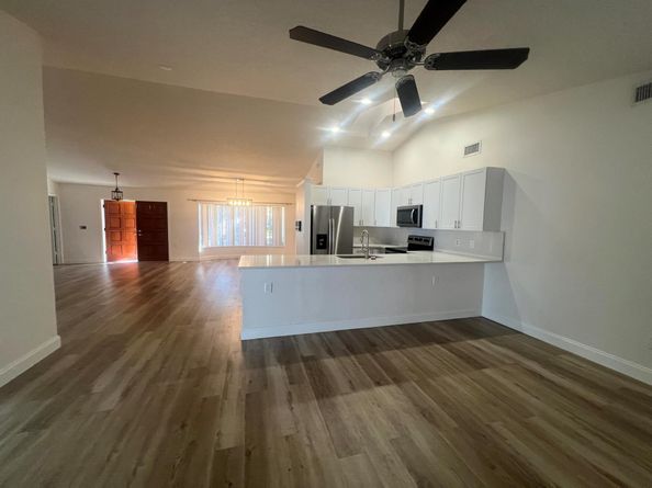 1655 Farmington Circle, Wellington FL 33414