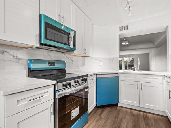 23395 Carolwood Lane 207, Boca Raton FL 33428