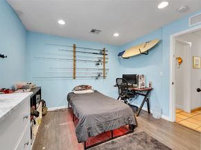 2739 Oak Tree Ln, Fort Lauderdale FL 33309