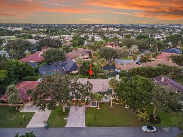 2739 Oak Tree Ln, Fort Lauderdale FL 33309