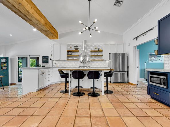 2739 Oak Tree Ln, Fort Lauderdale FL 33309