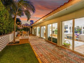 2739 Oak Tree Ln, Fort Lauderdale FL 33309