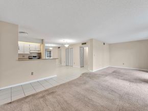 9947 N Belfort Cir 114, Tamarac FL 33321