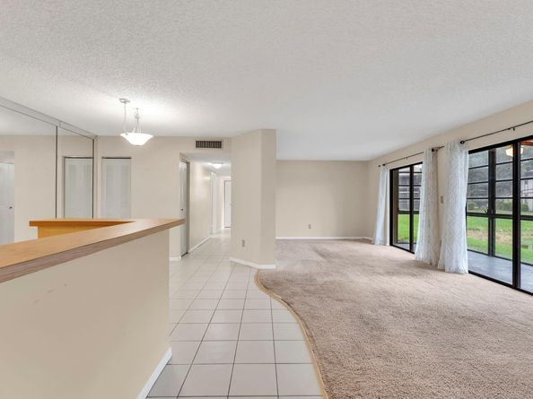9947 N Belfort Cir 114, Tamarac FL 33321