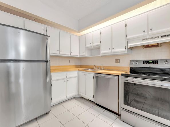 9947 N Belfort Cir 114, Tamarac FL 33321