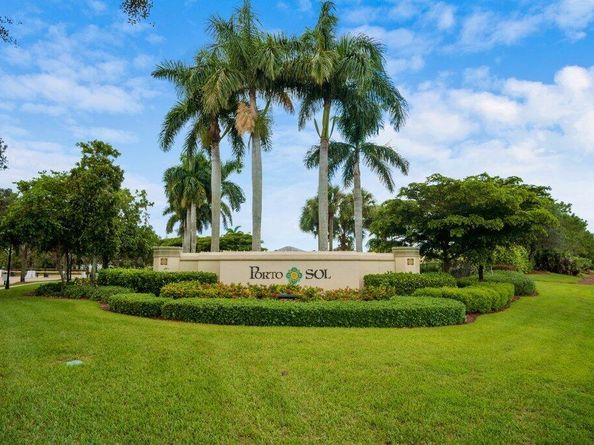2703 Pienza Circle, Royal Palm Beach FL 33411